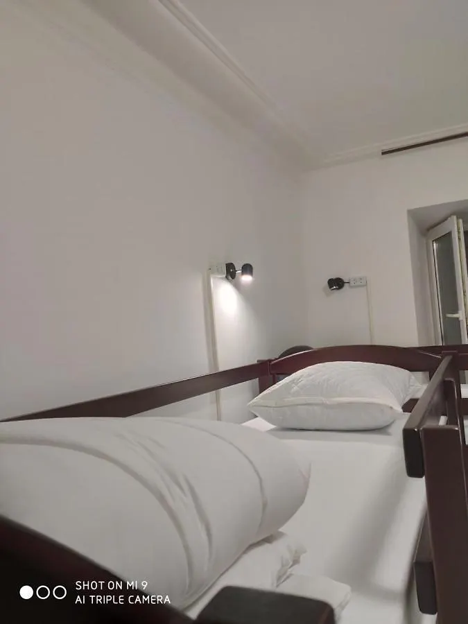 Hostel Leon קייב אוקראינה